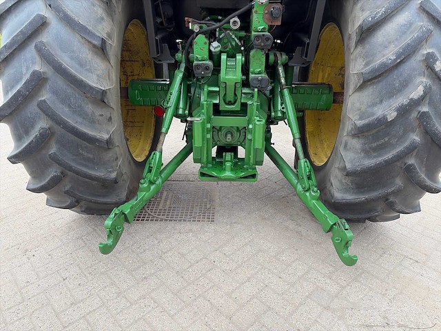 1990 john deere 4055 vierwielaangedreven landbouwtractor - afbeelding 13 van  22
