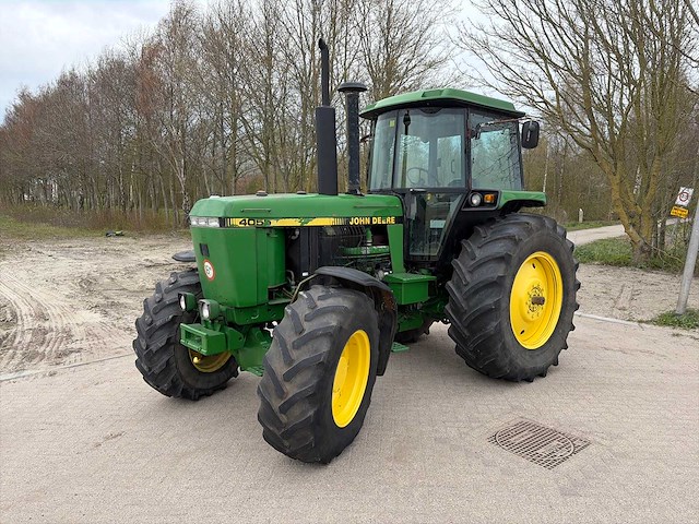 1990 john deere 4055 vierwielaangedreven landbouwtractor - afbeelding 1 van  22