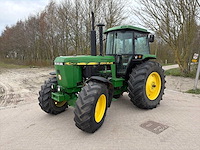 1990 john deere 4055 vierwielaangedreven landbouwtractor - afbeelding 1 van  22