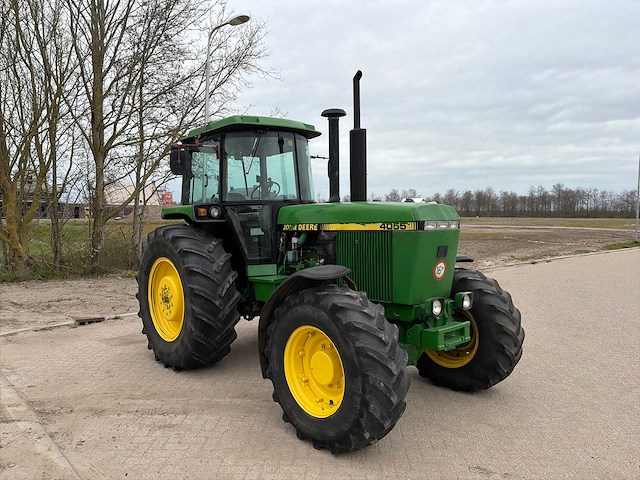 1990 john deere 4055 vierwielaangedreven landbouwtractor - afbeelding 3 van  22
