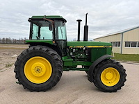 1990 john deere 4055 vierwielaangedreven landbouwtractor - afbeelding 4 van  22