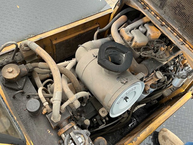 1990 liebherr 531 shovel - afbeelding 27 van  41