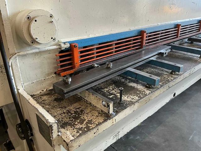 1990 lvd hst 31/6 hydraulische platenschaar - afbeelding 5 van  25