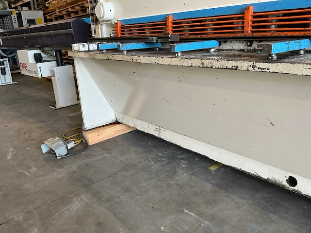 1990 lvd hst 31/6 hydraulische platenschaar - afbeelding 7 van  25