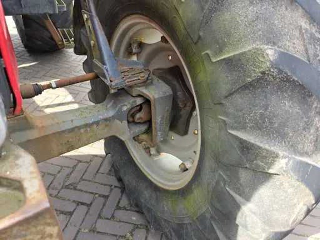 1990 massey ferguson 3095 vierwielaangedreven landbouwtractor - afbeelding 13 van  37