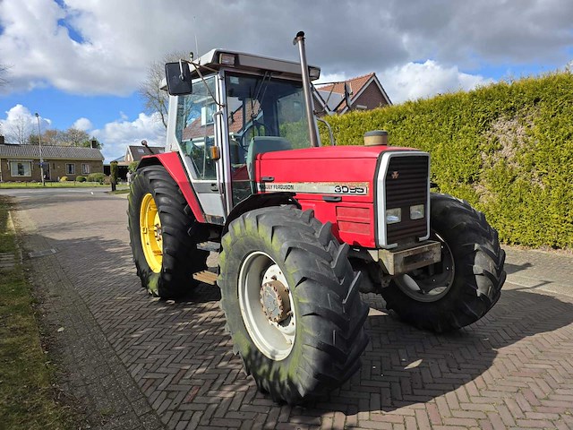1990 massey ferguson 3095 vierwielaangedreven landbouwtractor - afbeelding 5 van  37