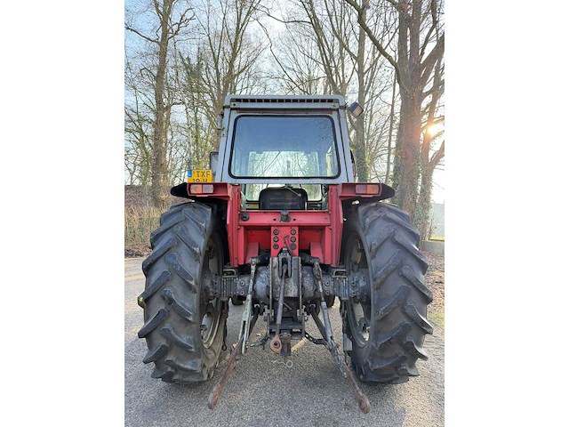 1990 massey ferguson 565 tweewielaangedreven landbouwtractor - afbeelding 8 van  8