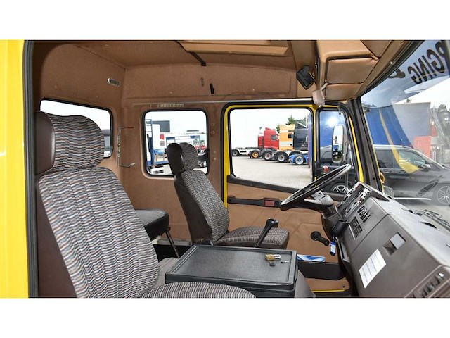 1990 mercedes-benz 1117 takelwagen - afbeelding 3 van  28