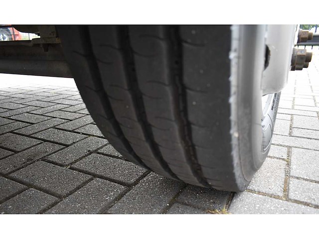 1990 mercedes-benz 1117 takelwagen - afbeelding 9 van  28