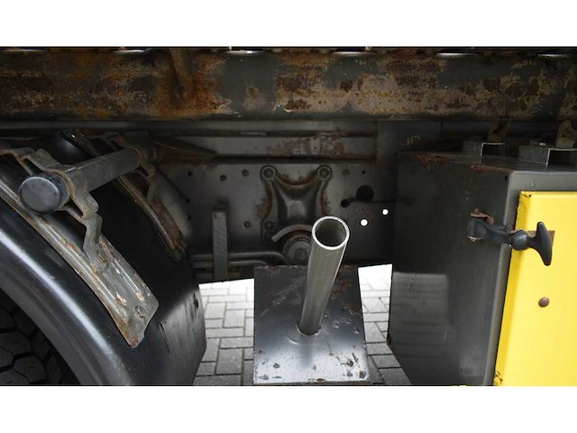 1990 mercedes-benz 1117 takelwagen - afbeelding 17 van  28