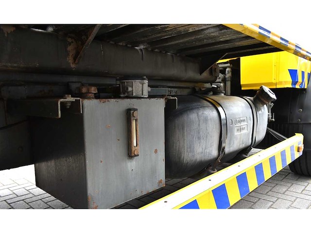 1990 mercedes-benz 1117 takelwagen - afbeelding 19 van  28