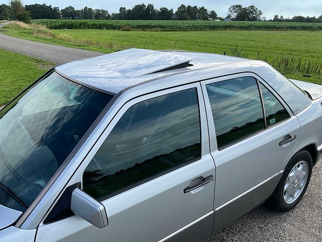1990 mercedes-benz 200-500 (w124) 300 e-24 sportline personenauto - afbeelding 12 van  39