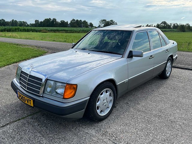 1990 mercedes-benz 200-500 (w124) 300 e-24 sportline personenauto - afbeelding 1 van  39