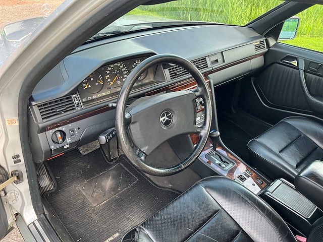 1990 mercedes-benz 200-500 (w124) 300 e-24 sportline personenauto - afbeelding 23 van  39
