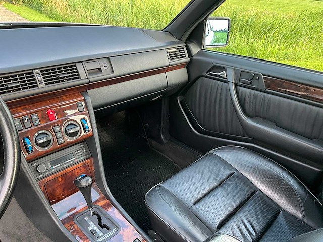 1990 mercedes-benz 200-500 (w124) 300 e-24 sportline personenauto - afbeelding 25 van  39