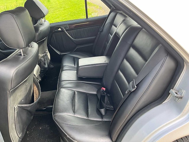 1990 mercedes-benz 200-500 (w124) 300 e-24 sportline personenauto - afbeelding 31 van  39