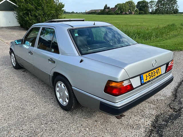 1990 mercedes-benz 200-500 (w124) 300 e-24 sportline personenauto - afbeelding 8 van  39