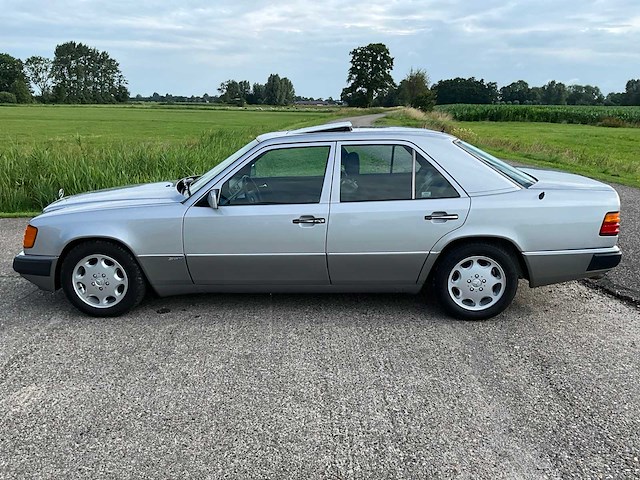 1990 mercedes-benz 200-500 (w124) 300 e-24 sportline personenauto - afbeelding 9 van  39