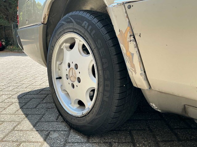 1990 mercedes-benz 200-500 (w124) combi 230 te personenauto - afbeelding 5 van  36