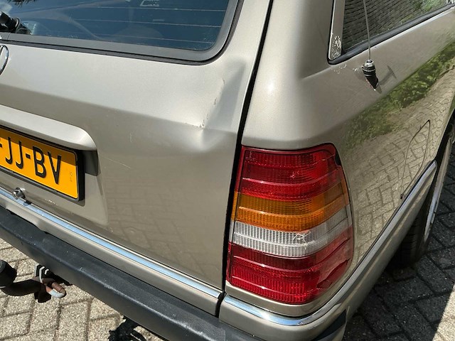 1990 mercedes-benz 200-500 (w124) combi 230 te personenauto - afbeelding 8 van  36