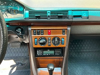 1990 mercedes-benz 200-500 (w124) combi 230 te personenauto - afbeelding 24 van  36