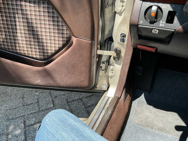 1990 mercedes-benz 200-500 (w124) combi 230 te personenauto - afbeelding 26 van  36