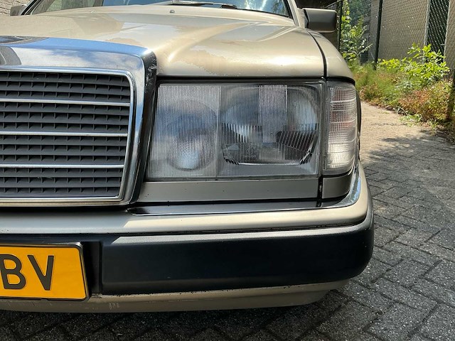 1990 mercedes-benz 200-500 (w124) combi 230 te personenauto - afbeelding 35 van  36