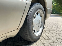 1990 mercedes-benz 200-500 (w124) combi 230 te personenauto - afbeelding 3 van  17