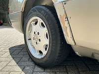 1990 mercedes-benz 200-500 (w124) combi 230 te personenauto - afbeelding 4 van  17