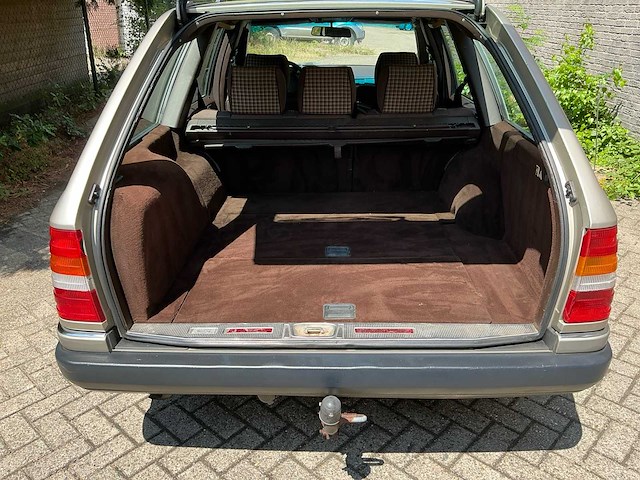 1990 mercedes-benz 200-500 (w124) combi 230 te personenauto - afbeelding 12 van  17