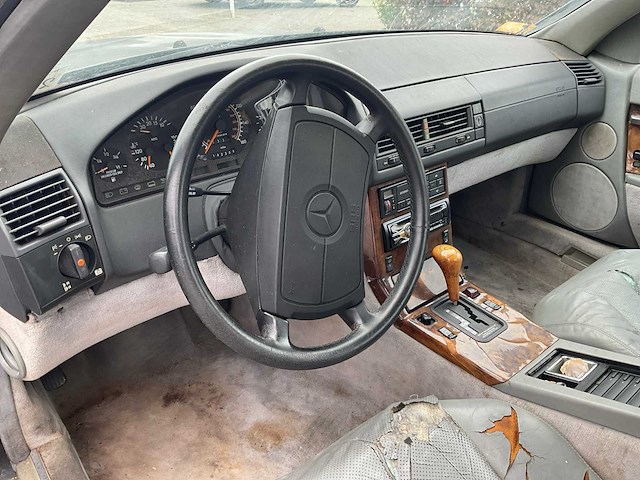 1990 mercedes-benz sl300 cabriolet oldtimer - afbeelding 4 van  29