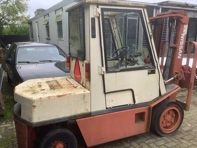 1990 nissan d vorkheftruck - afbeelding 5 van  8