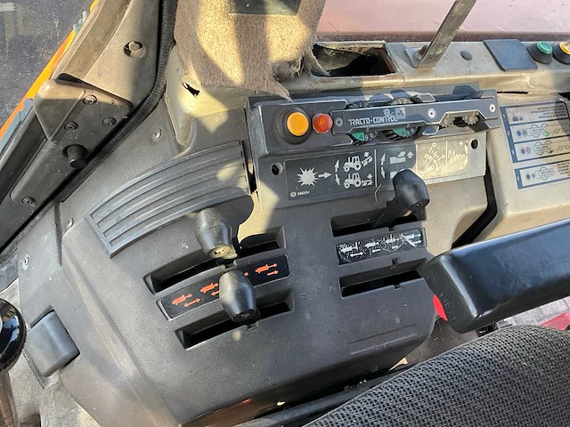 1990 renault 155.54 turbo vierwielaangedreven landbouwtractor - afbeelding 3 van  34