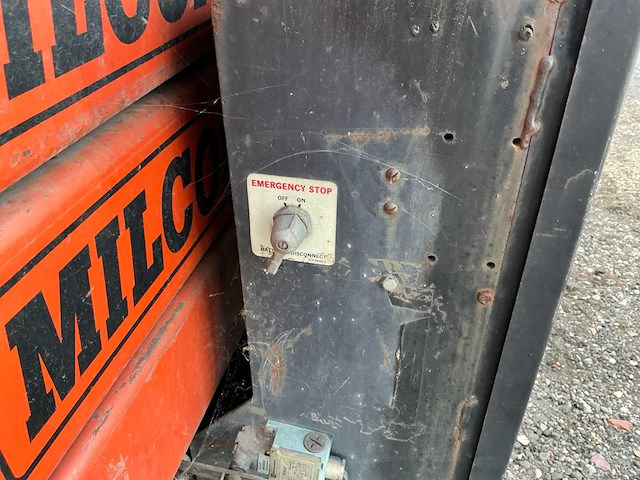 1990 snorkel economy hyd. 2546 hoogwerker defect - afbeelding 11 van  24
