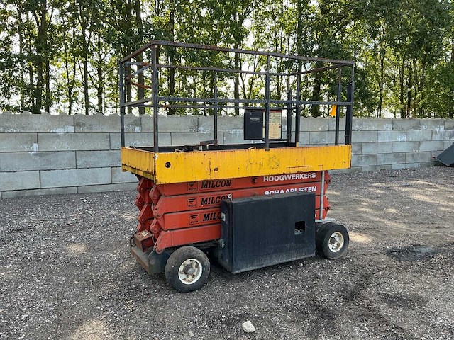1990 snorkel economy hyd. 2546 hoogwerker defect - afbeelding 1 van  24
