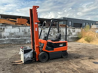 1990 toyota 5fb20 vorkheftruck - afbeelding 1 van  26