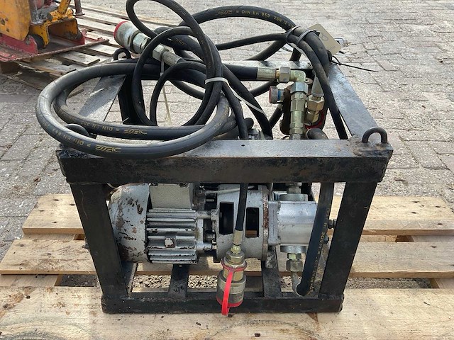 1990 vacustone lift n3z vacuümhefapparaat - afbeelding 7 van  9