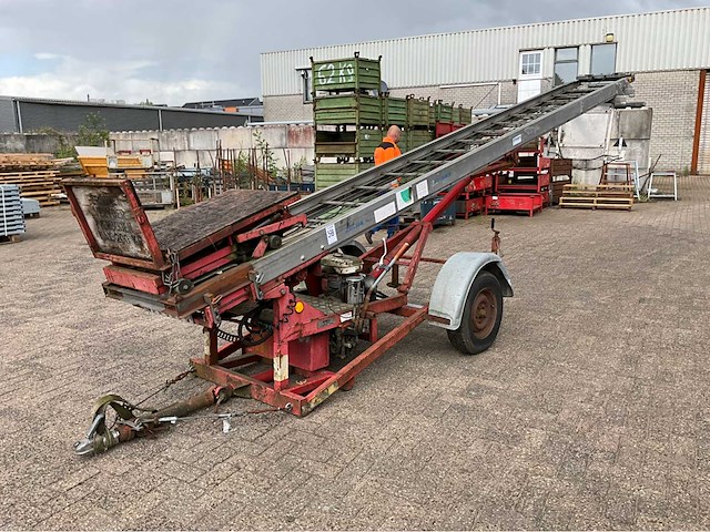 1990 vlutters 16vh pannenlift / daklift - afbeelding 1 van  4