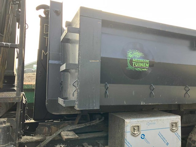 1990 zelfbouw kipper met 2x haakarmbak met kraan - afbeelding 14 van  18