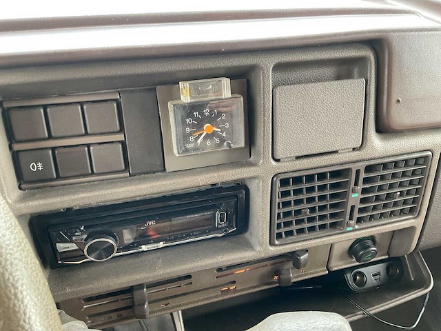 1991 - peugeot - 280 l - camper/kampeerwagen - afbeelding 2 van  28