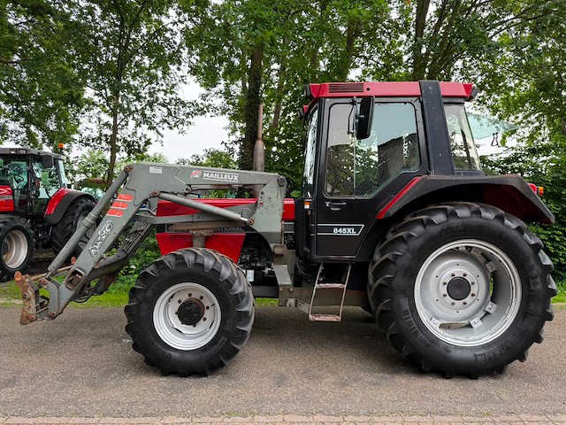 1991 case international 845 xl (frontlader) vierwielaangedreven landbouwtractor - afbeelding 3 van  6