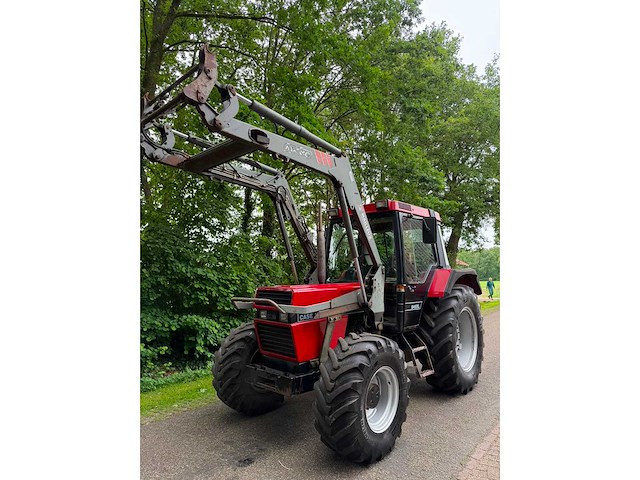 1991 case international 845 xl (frontlader) vierwielaangedreven landbouwtractor - afbeelding 10 van  13