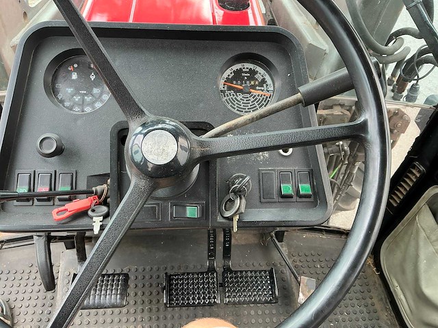 1991 case international 845xl vierwielaangedreven landbouwtractor met voorlader - afbeelding 29 van  38