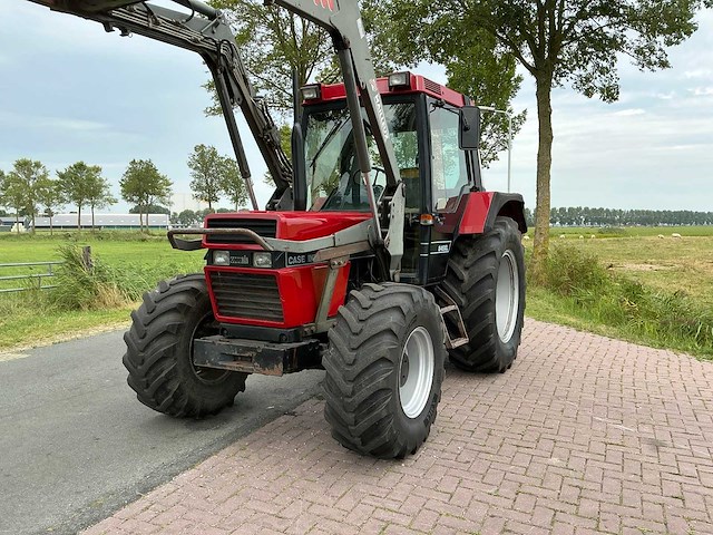 1991 case international 845xl vierwielaangedreven landbouwtractor met voorlader - afbeelding 33 van  38