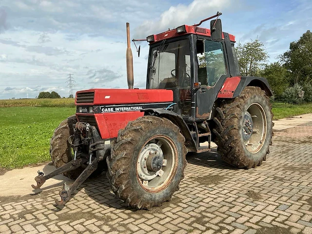 1991 case international 956xl vierwielaangedreven landbouwtractor - afbeelding 1 van  32