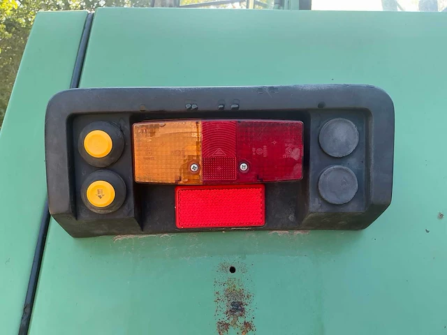 1991 fendt favorit 615 lsa turbomatik e 4wd landbouwtractor – 185 pk – fronthef - afbeelding 13 van  36
