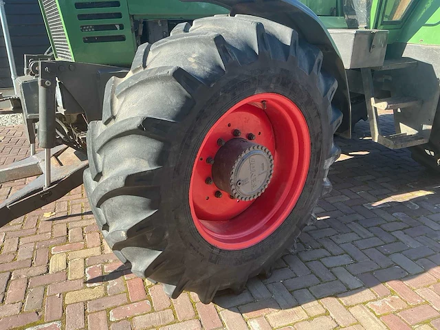 1991 fendt favorit 615 lsa turbomatik e 4wd landbouwtractor – 185 pk – fronthef - afbeelding 22 van  36