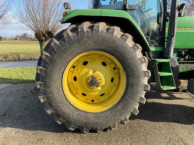 1991 john deere 7700 vierwielaangedreven landbouwtractor - afbeelding 3 van  22