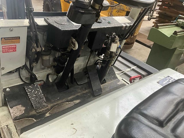 1991 komatsu fb13m-2 vorkheftruck - afbeelding 12 van  13