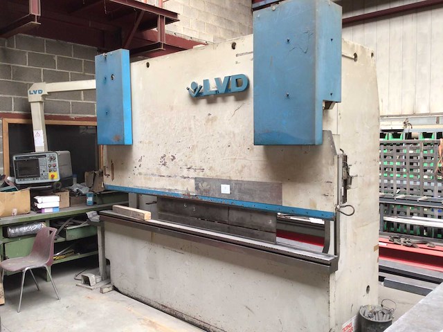 1991 lvd 5024 hydraulische vouwmachine - afbeelding 2 van  7
